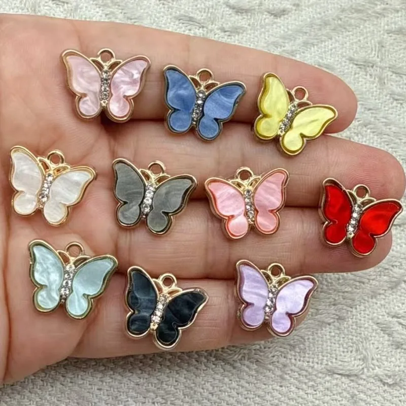 10Pcs Shiny Crystal Butterfly  - Butterfly Pendant Necklace recension och pris