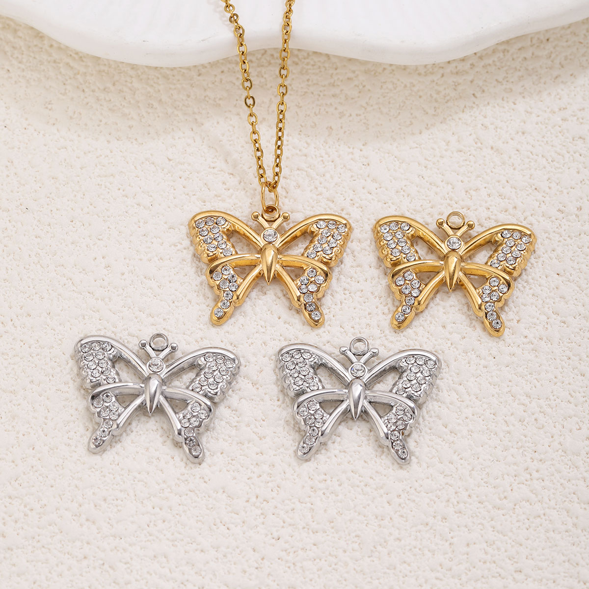 1/3Pcs Hollow Butterfly Charms - Butterfly Pendant Necklace recension och pris