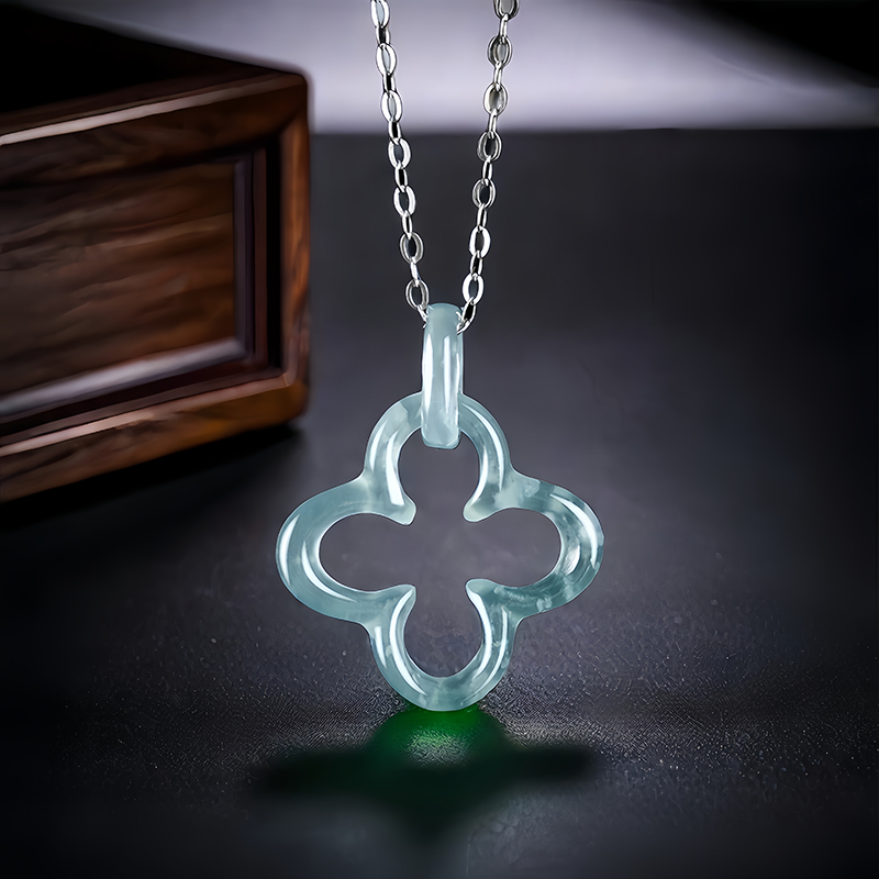 Blue Myanmar Jadeite Four Leaf - Jewelry & Watches Sp Zo O recension och pris